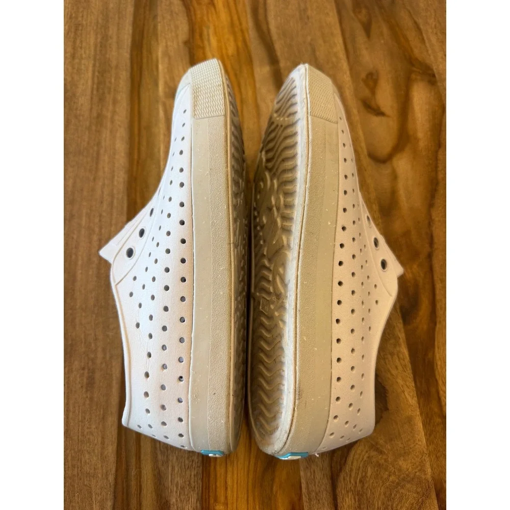 Native Jefferson Bloom White Slip On Sneakers Mens 7 Womens 9 Water Shoes